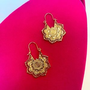 Gold Tone Patterned Boho Style Earrings